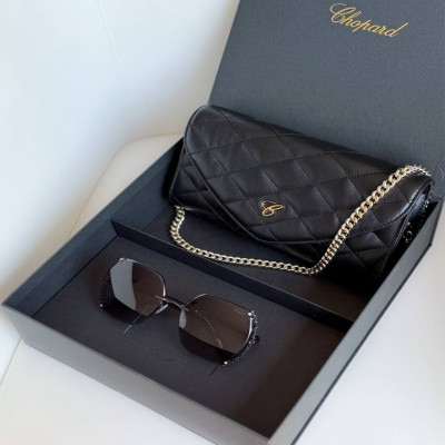 SET DE OCHELARI DE SOARE ȘI GEANTĂ RED CARPET