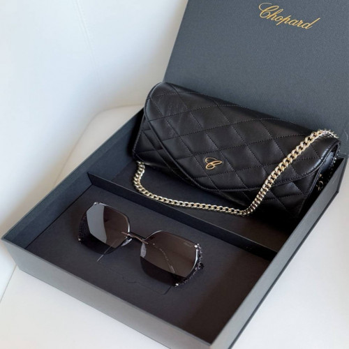 SET DE OCHELARI DE SOARE ȘI GEANTĂ RED CARPET