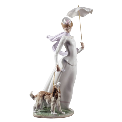 STATUETĂ LADY WITH SHAWL